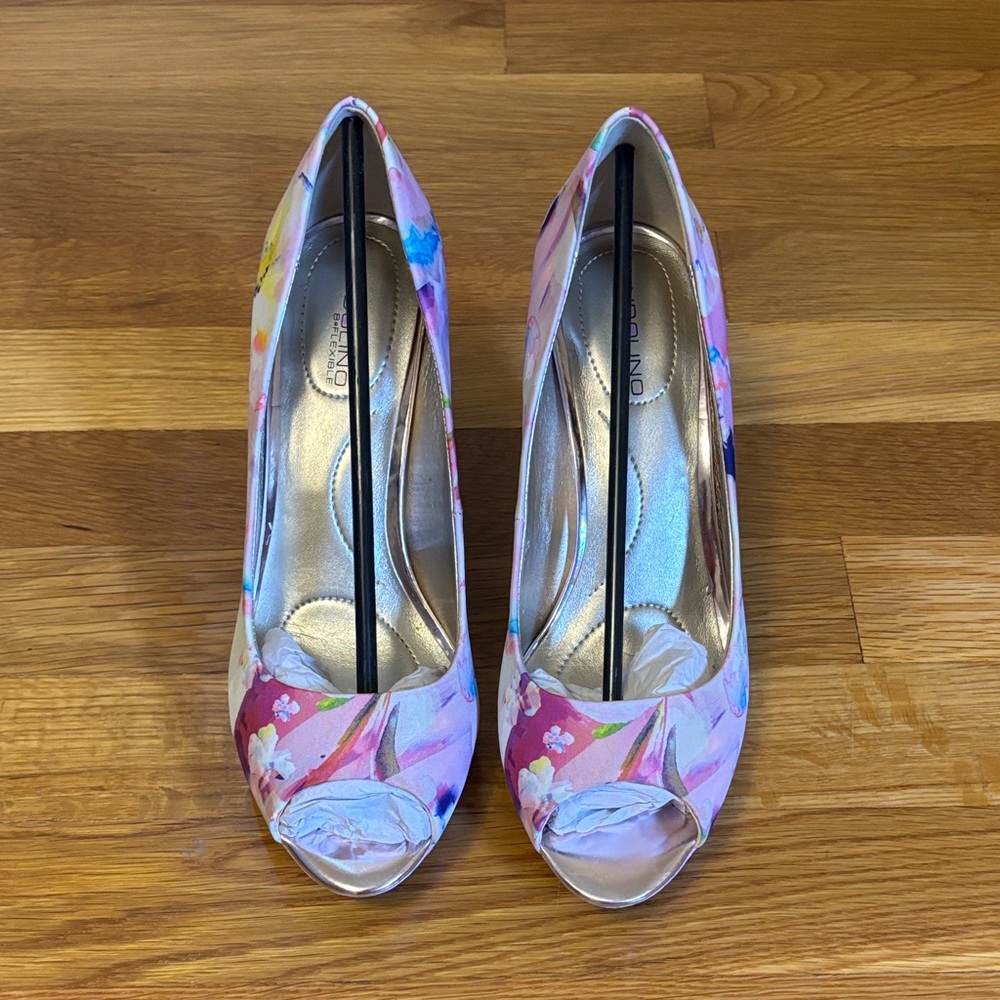 Bandolino Women's Floral Peep-Toe Heels - Multicolor, satin. nwt